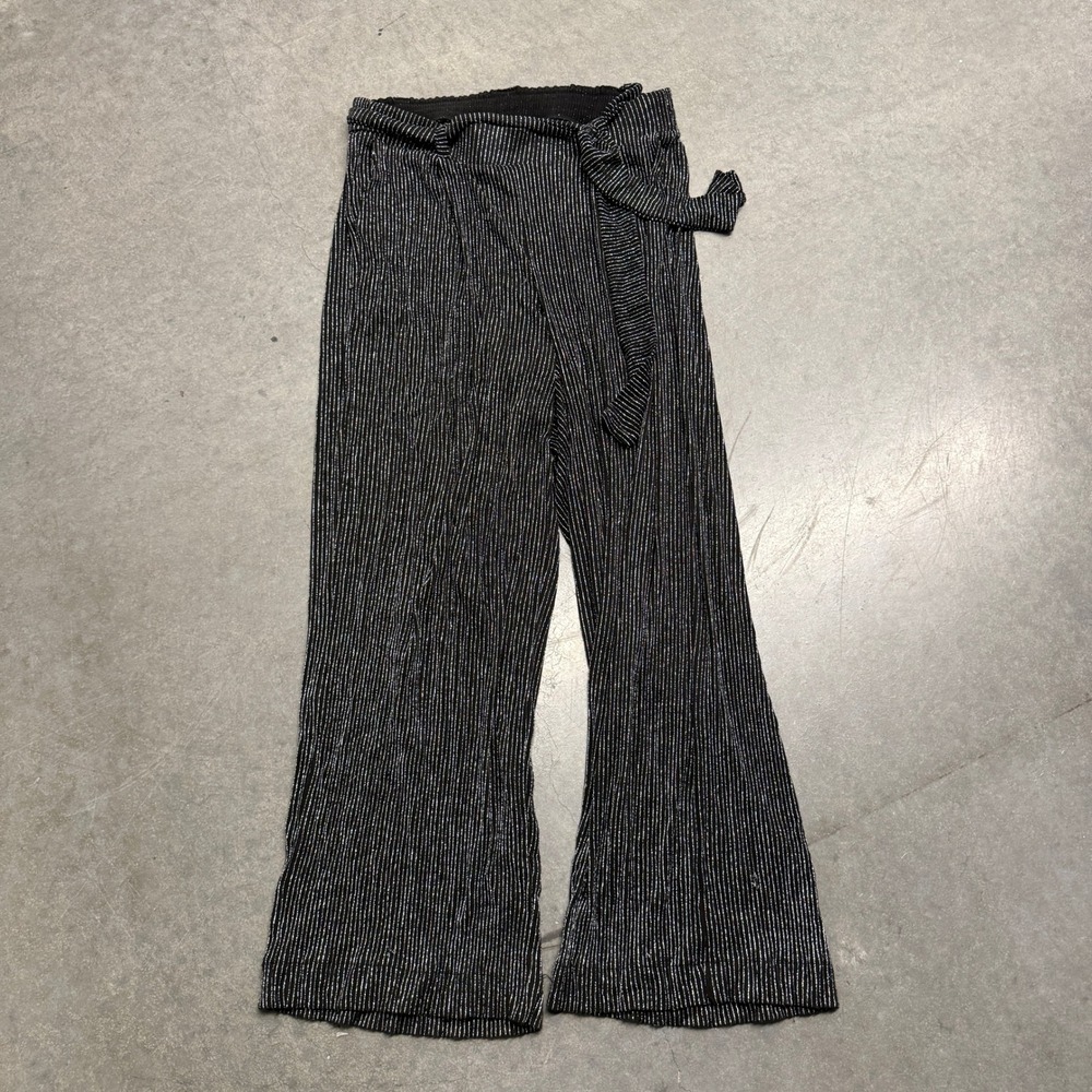 Torrid Black Silver Metallic Pinstripe Wide Leg Tie Waist Pants Size 0 L XL